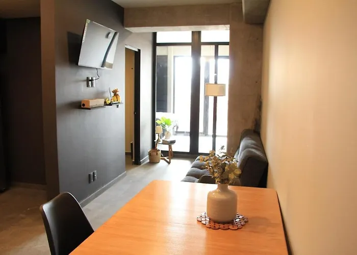 Steps From The Monument Gym, Coworking, View *